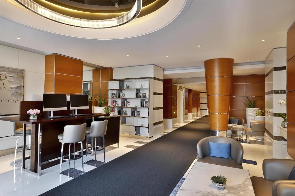 Hilton Dubai The Walk фото 98