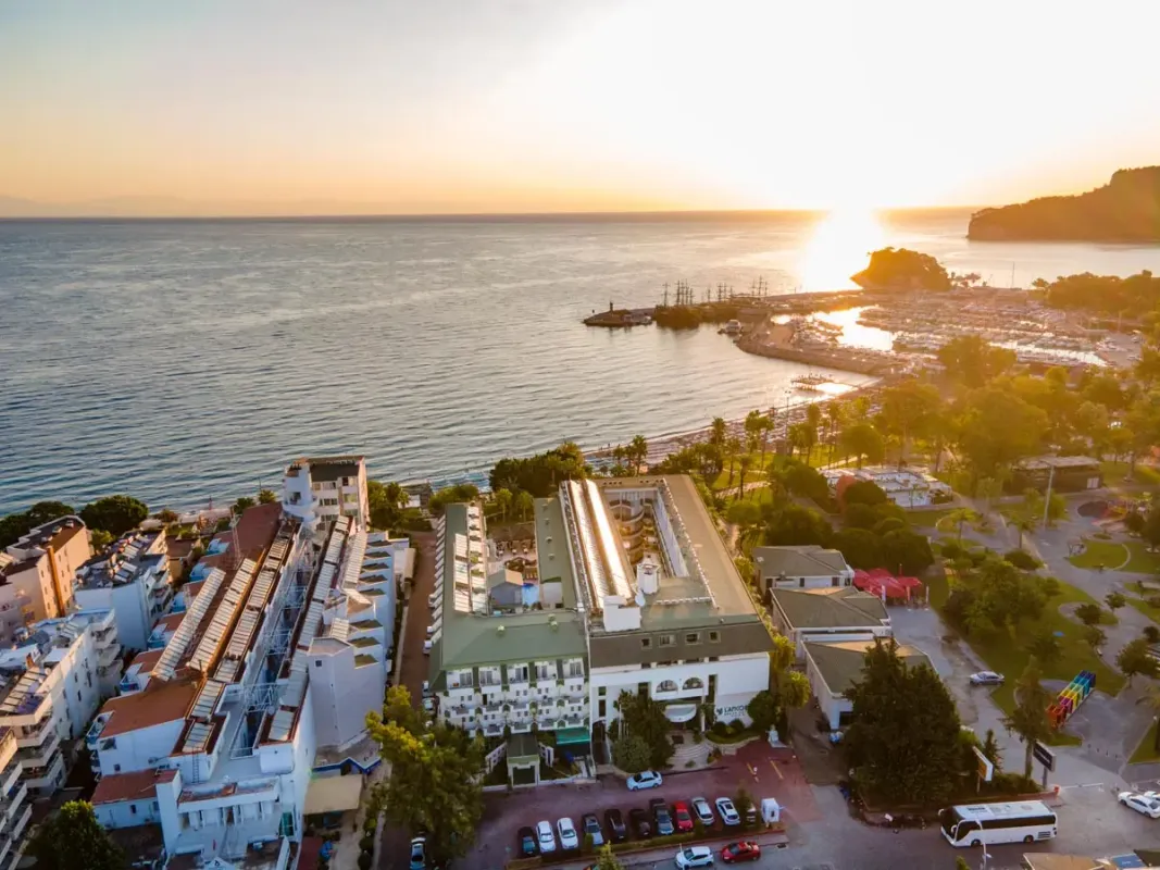 Lancora Beach Hotel фото 2
