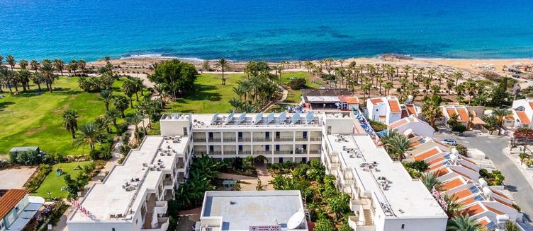 Фото отеля Helios Bay Hotel Apts