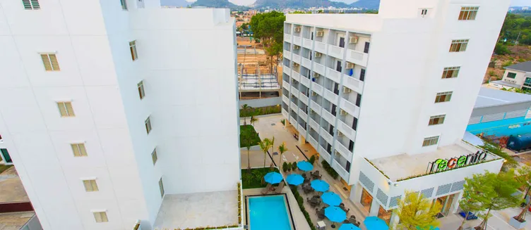 Фото отеля Recenta Phuket Suanluang