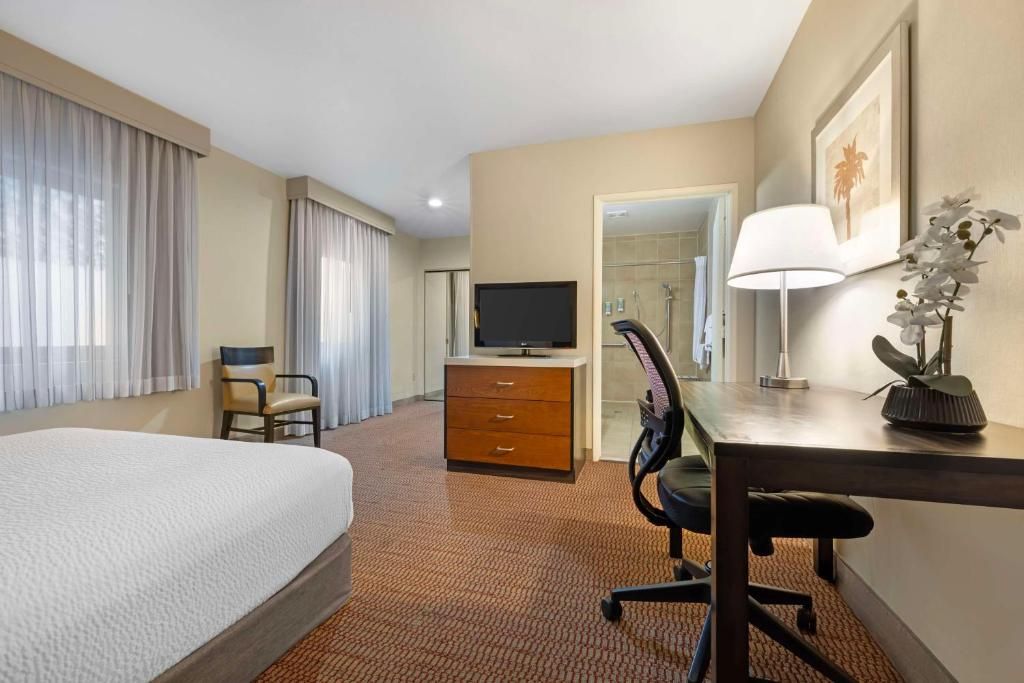 Best Western Royal Palace Inn & Suites фото 9