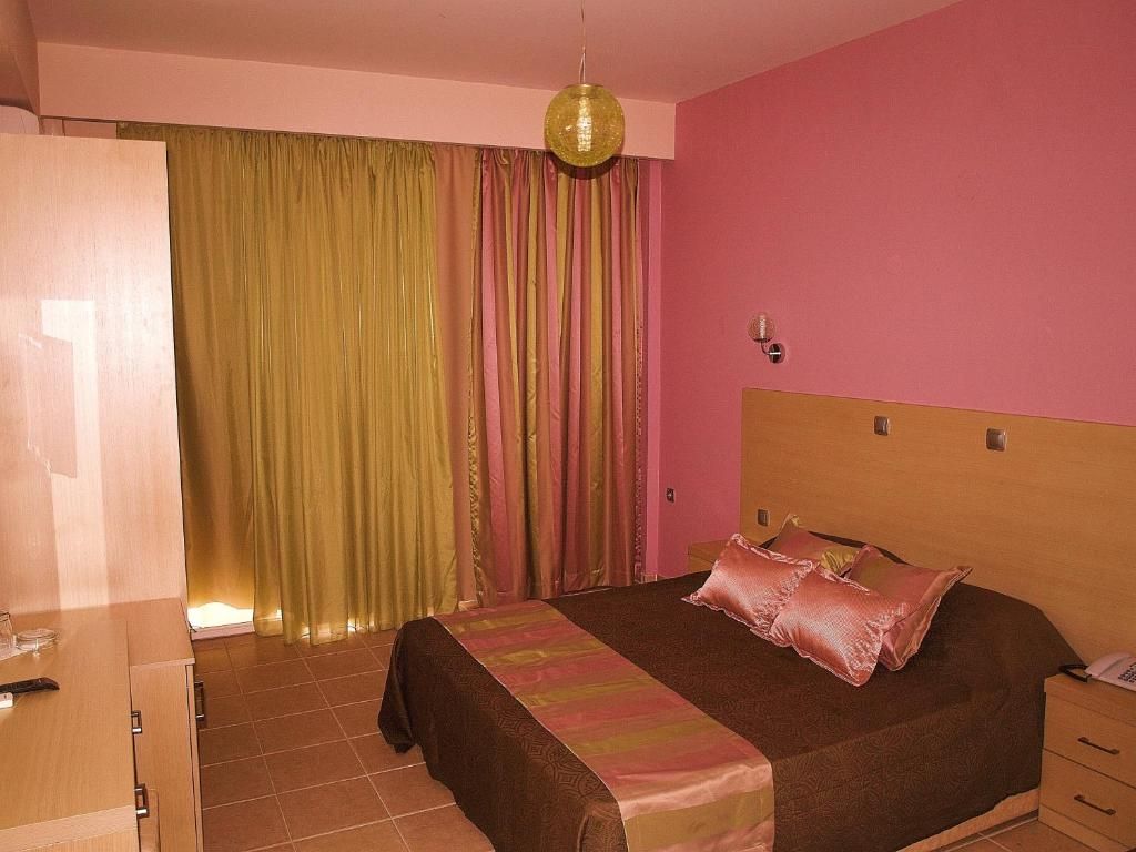 Maranton Beach Hotel фото 35