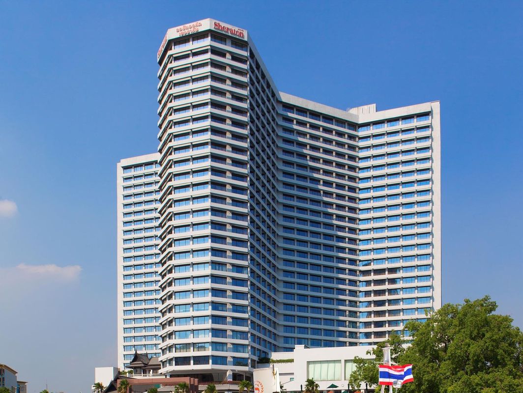 Royal Orchid Sheraton Hotel & Towers фото 15
