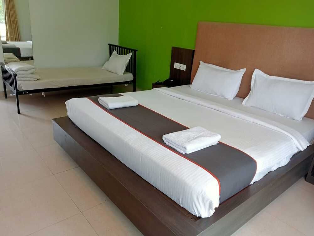 Bay Breeze Hotels and Resorts фото 4
