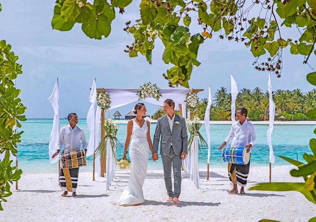 Naladhu Private Island Maldives фото 82