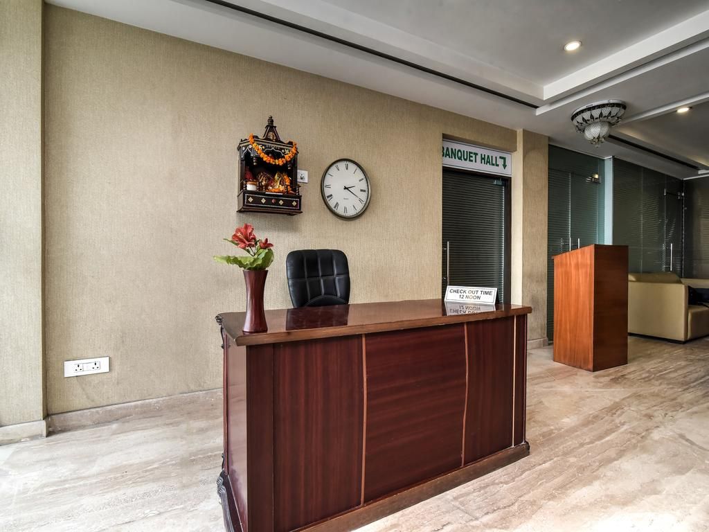 OYO 9011 Hotel Lohmod фото 8