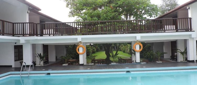 Фото отеля Catamaran Beach Hotel