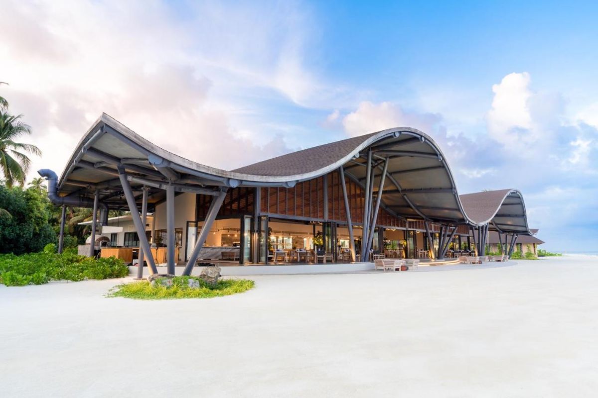 Madifushi Private Island фото 14