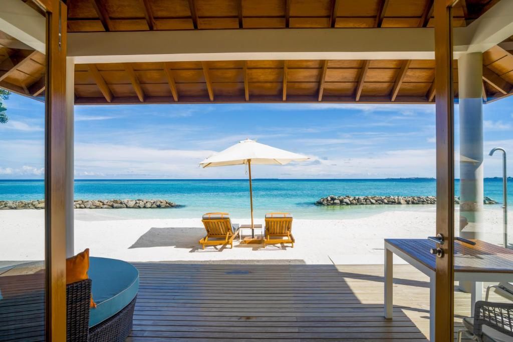 Emerald Faarufushi Resort & Spa фото 94