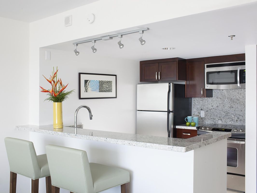 Ilikai Hotel & Luxury Suites фото 11