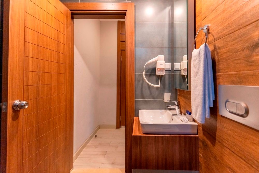 Lancora Beach Hotel фото 89