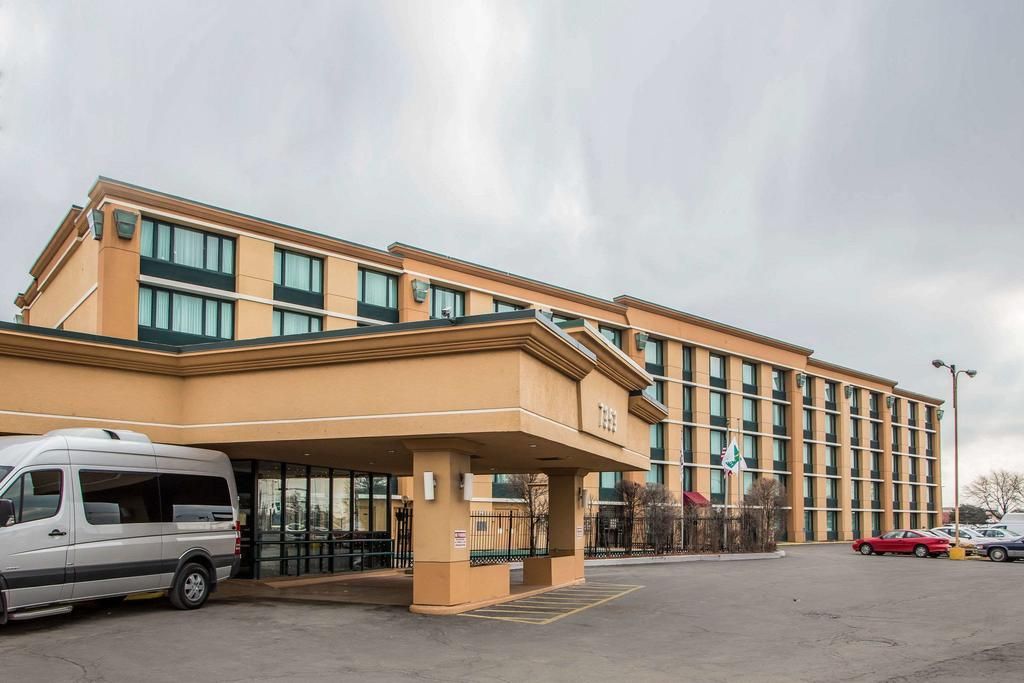 Quality Inn Midway Airport фото 19