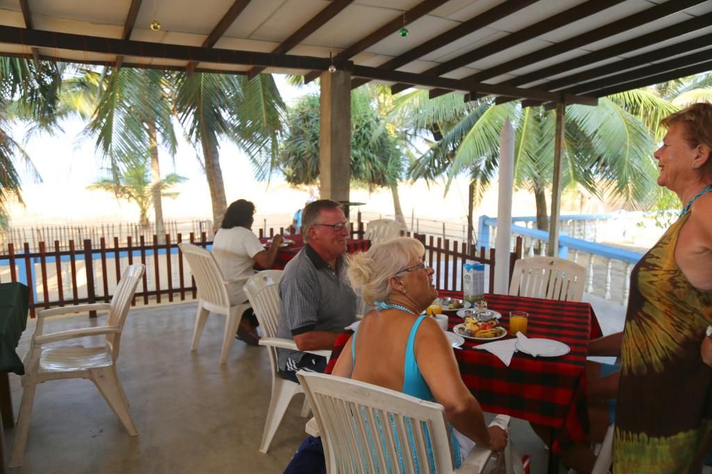 Topaz Beach Hotel фото 25
