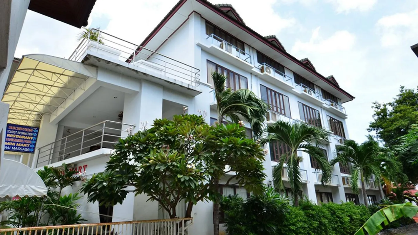 Samui First House Hotel фото 1