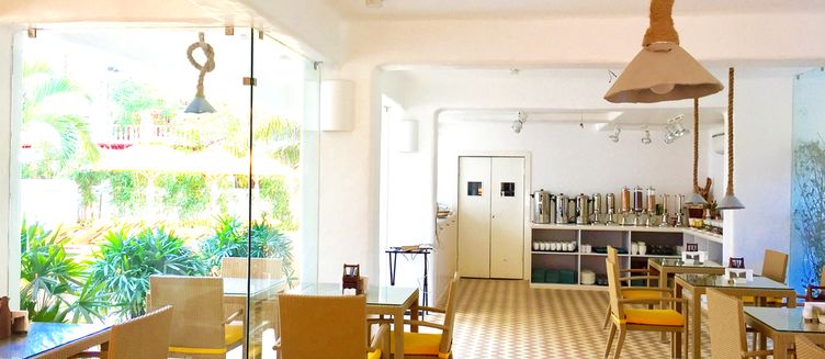 Фото отеля Bloom Hotel - Calangute