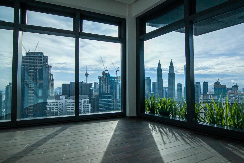 Eaton Residences KL by Plush фото 18