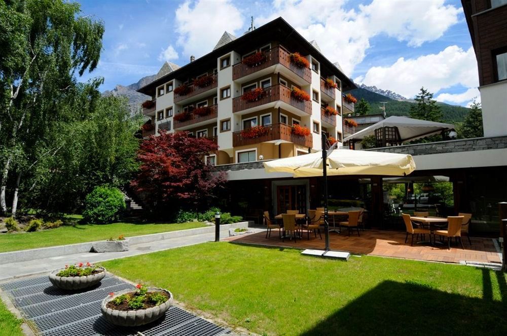 Rezia Hotel Bormio фото 34