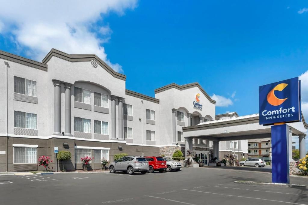 Comfort Inn & Suites Sacramento – University Area фото 19
