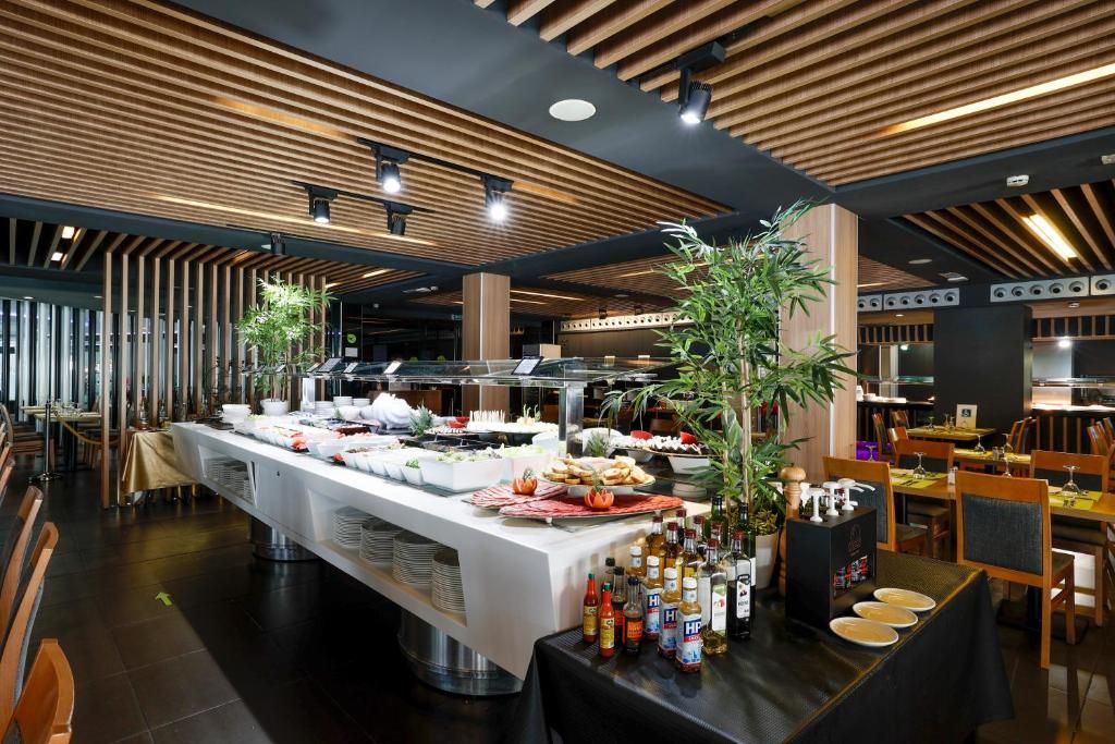 Flash Hotel Benidorm - Adults Only фото 4
