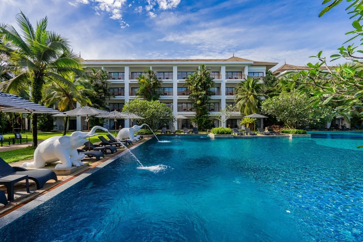 Naithonburi Beach Resort фото 7