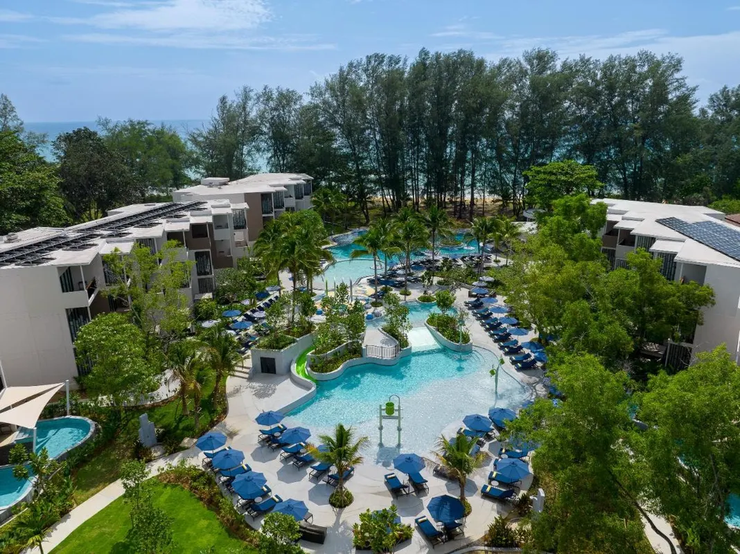 Le Meridien Phuket Mai Khao Beach Resort фото 0