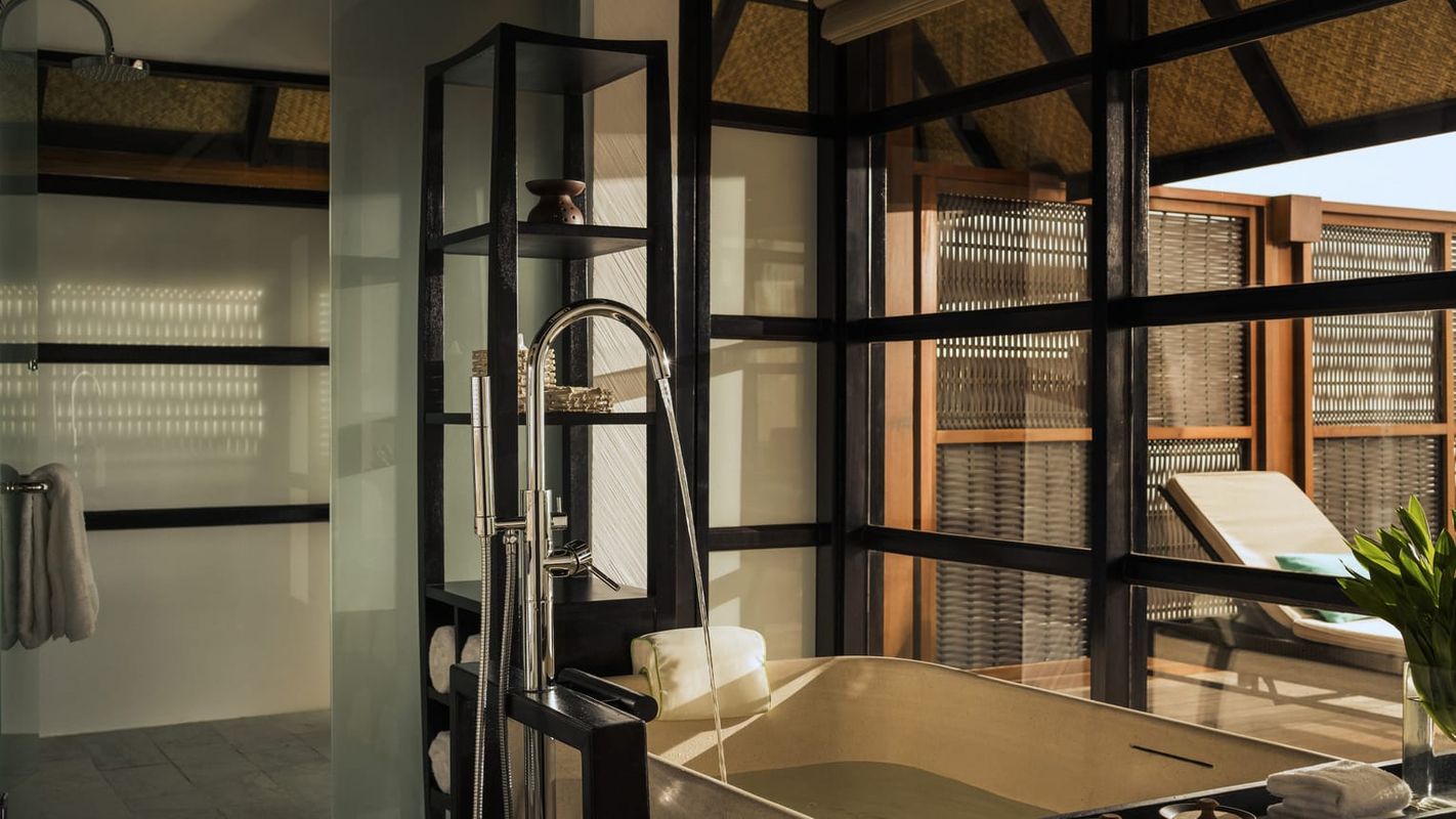 Four Seasons Resort Maldives at Kuda Huraa фото 35