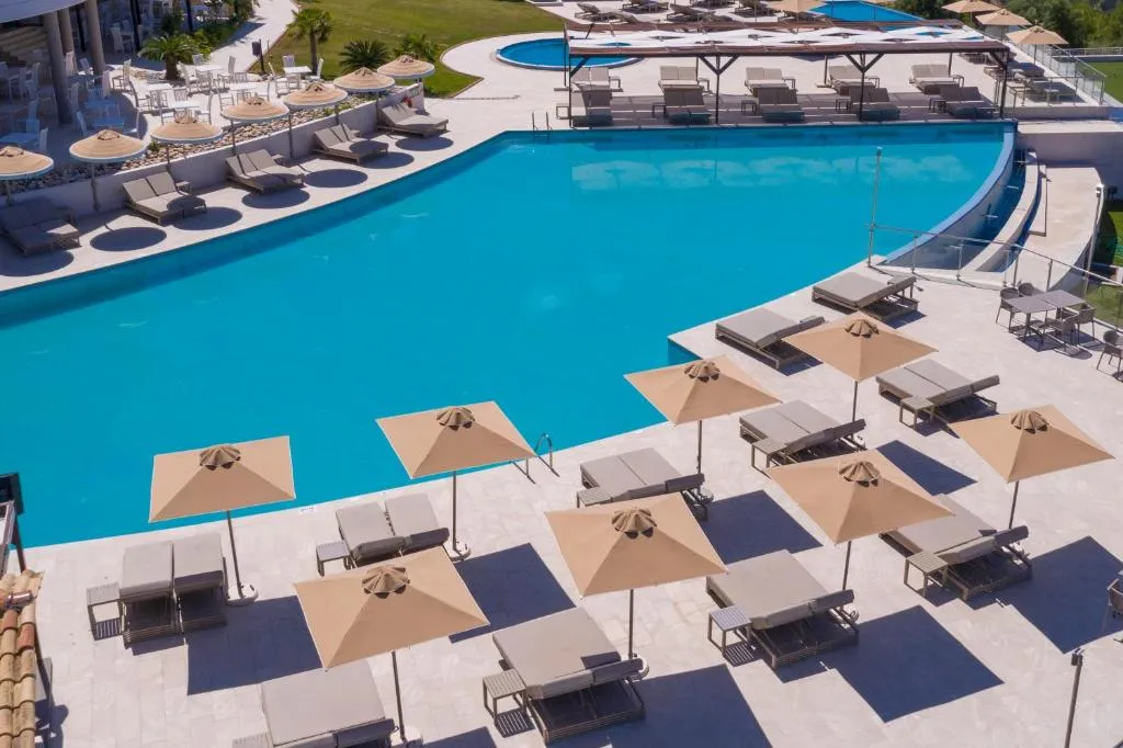 Alia Palace Hotel & Villas фото 26
