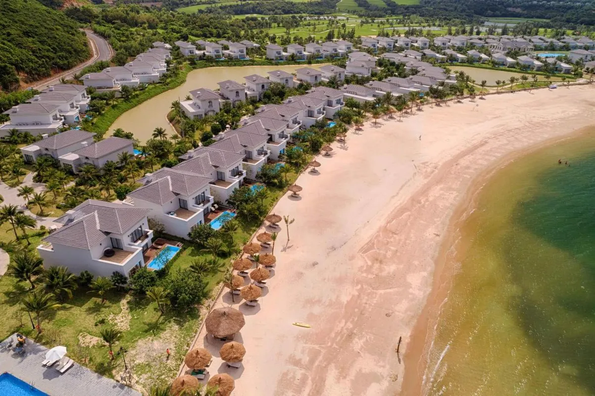 Nha Trang Marriott Resort & Spa, Hon Tre Island фото 11