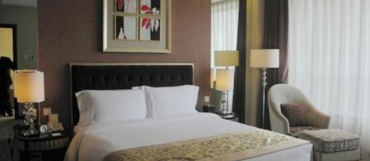Фото отеля Beijing Yulong International Hotel