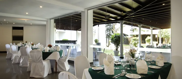 Фото отеля Berjaya Hotel Colombo