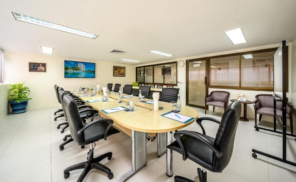 Andaman Beach Suites Hotel фото 89
