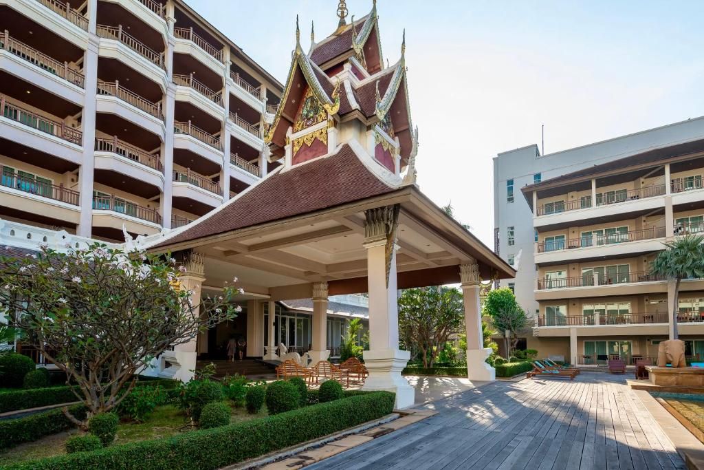 The Heritage Pattaya Beach Resort фото 48