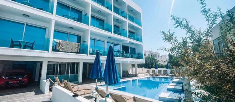 Фото отеля Sunny Blue Hotel