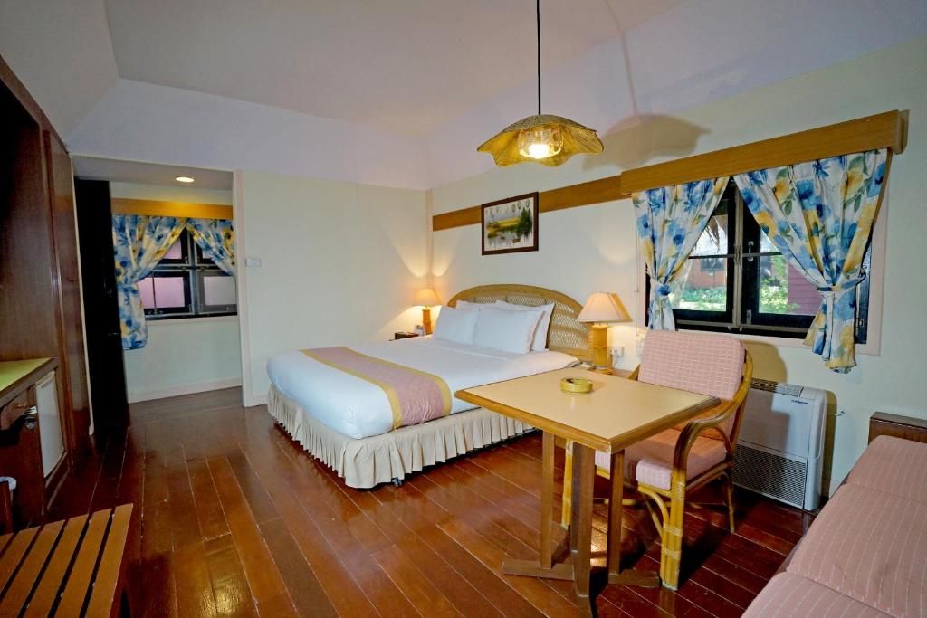 Sunset Village Beach Resort фото 77