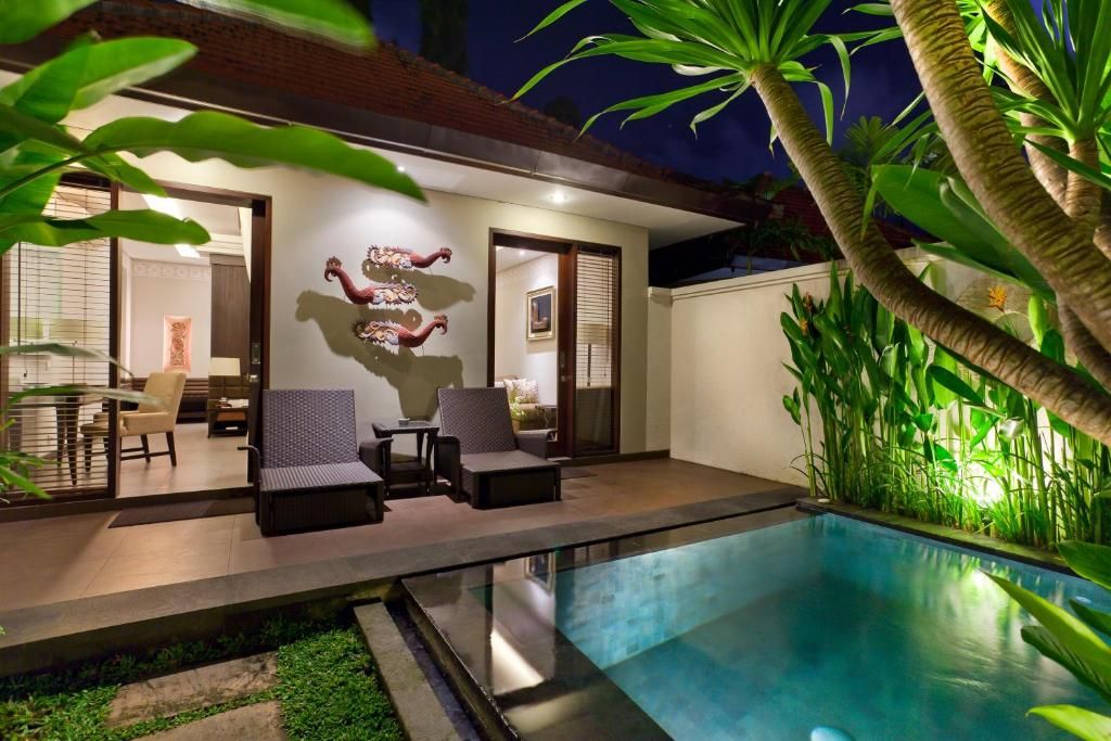 White Rose Kuta Resort - Villas & Spa фото 37