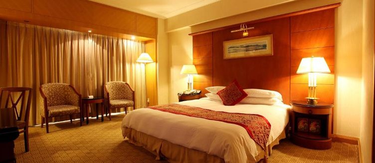 Фото отеля Ruishi Hotel Dalian