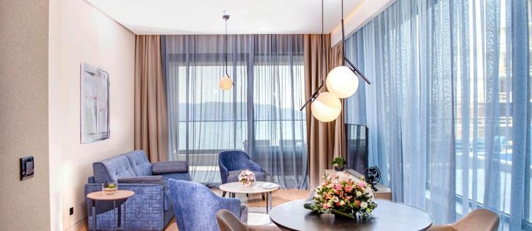 Фото отеля Katamare Hotel