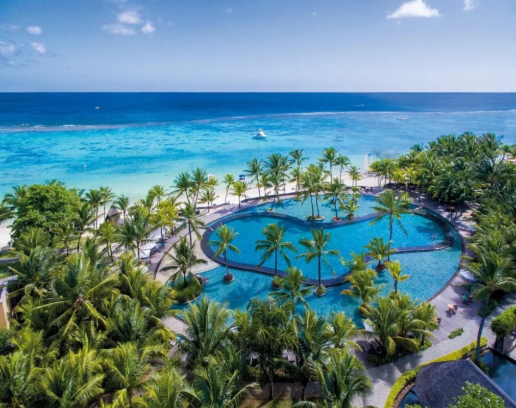 Trou aux Biches Beachcomber Golf Resort & Spa фото 0