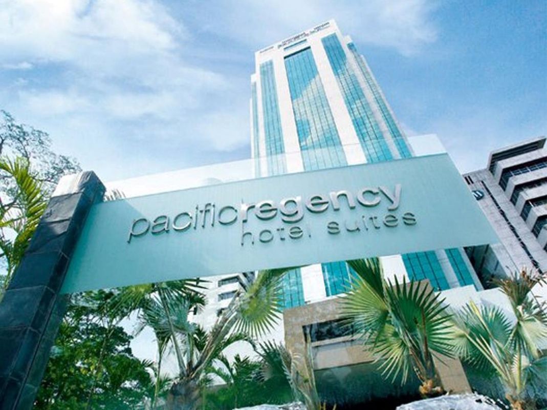 Pacific Regency Hotel Suites фото 7