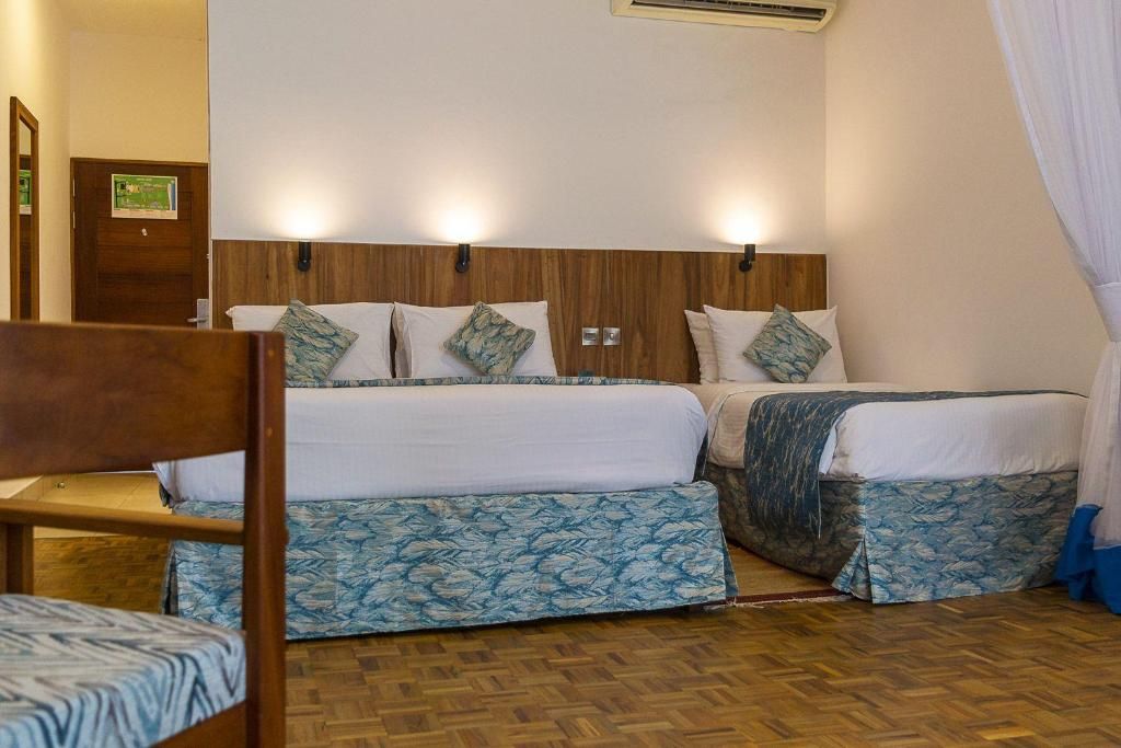 Travellers Beach Hotel and Club фото 9