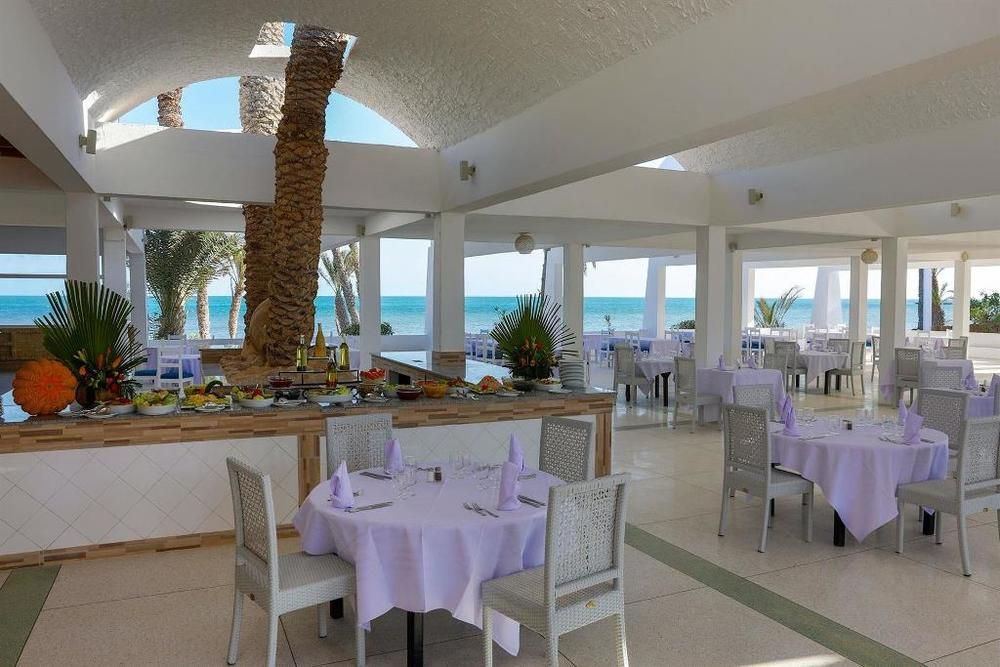 Hari Club Beach Resort фото 20