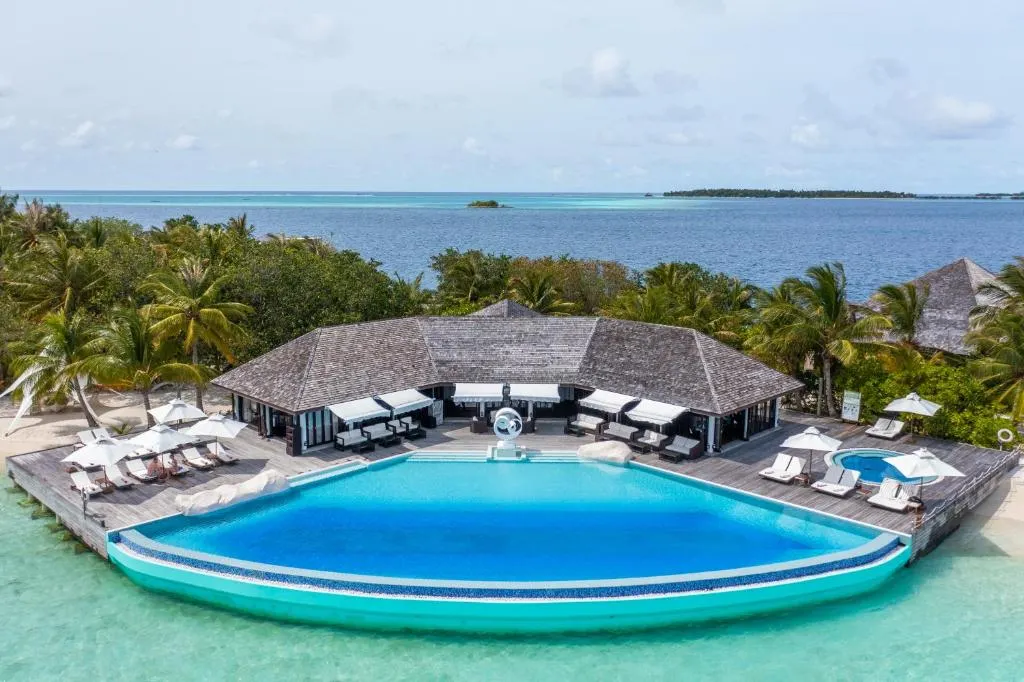 Lily Beach Resort & Spa фото 0