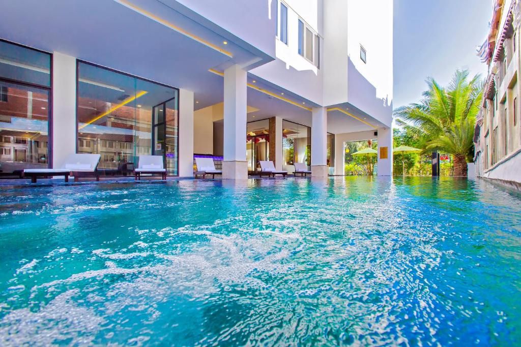 Ally Beach Boutique Hotel Hoian фото 2
