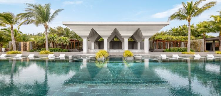 Фото отеля JW Marriott Cam Ranh Bay Resort & Spa