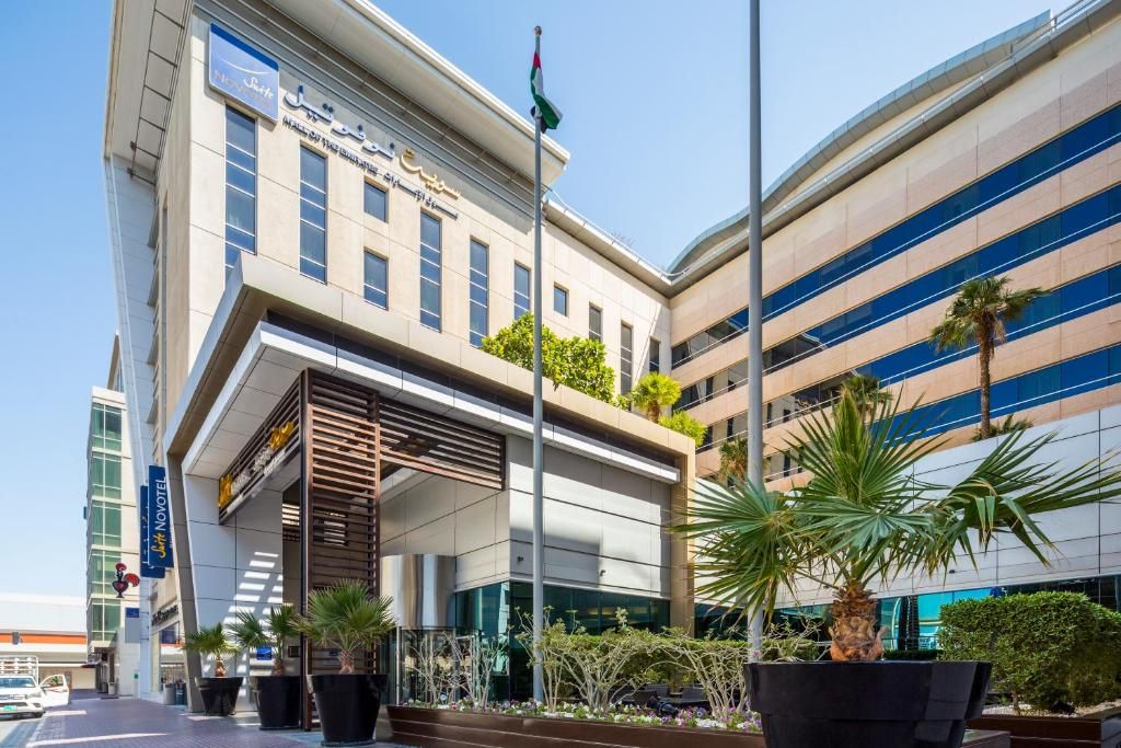 Novotel Suites Mall Avenue Dubai фото 0