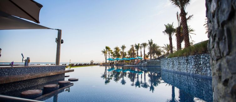 Фото отеля Курортный отель JA The Resort - JA Lake View
