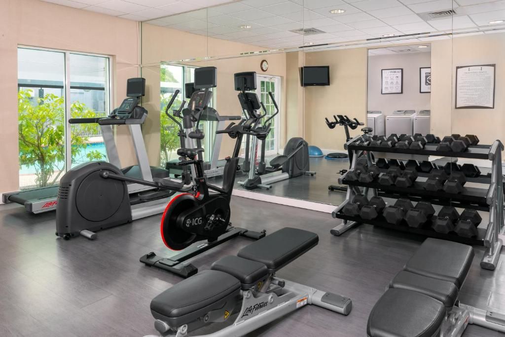 Staybridge Suites Miami Doral Area фото 17