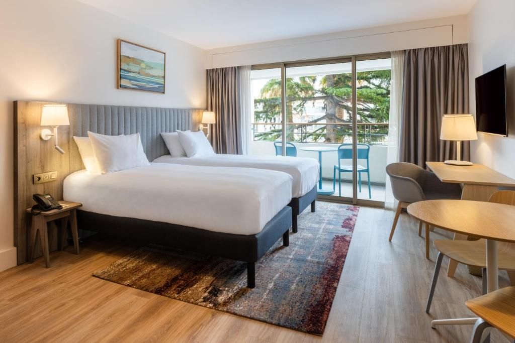 Hotel Club Maintenon фото 2