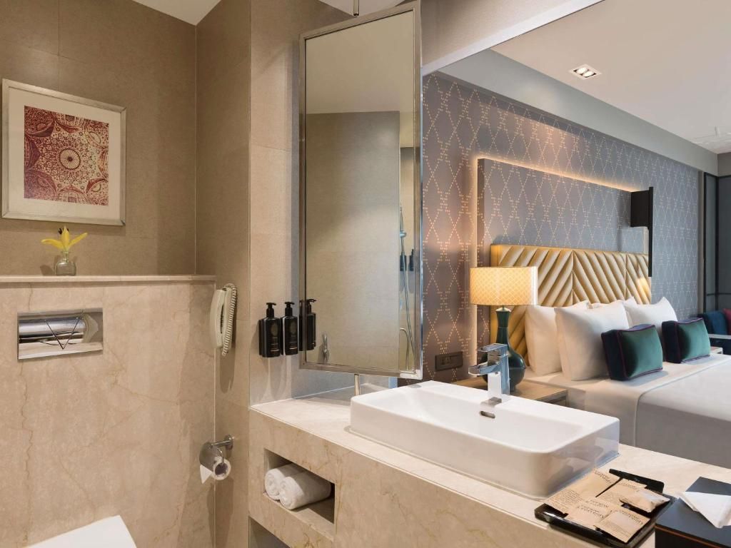 Crystal Sarovar Premiere Agra фото 31