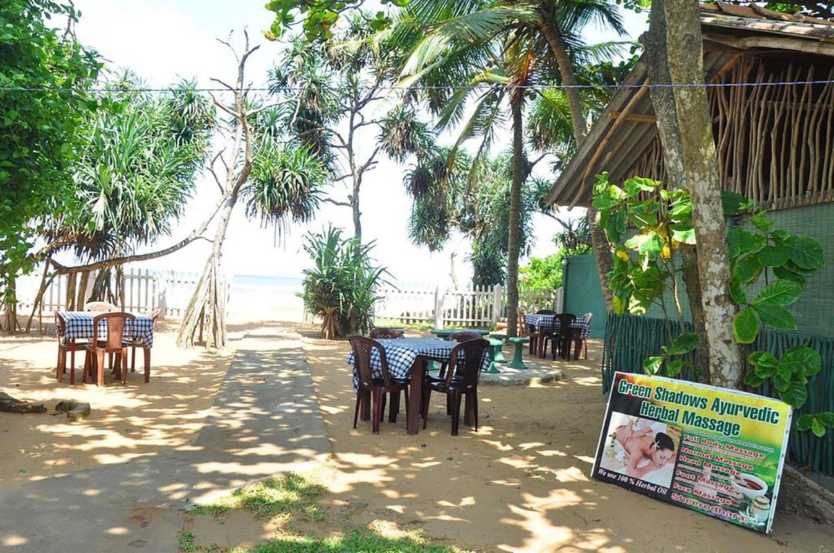 Green Shadows Beach Hotel фото 8